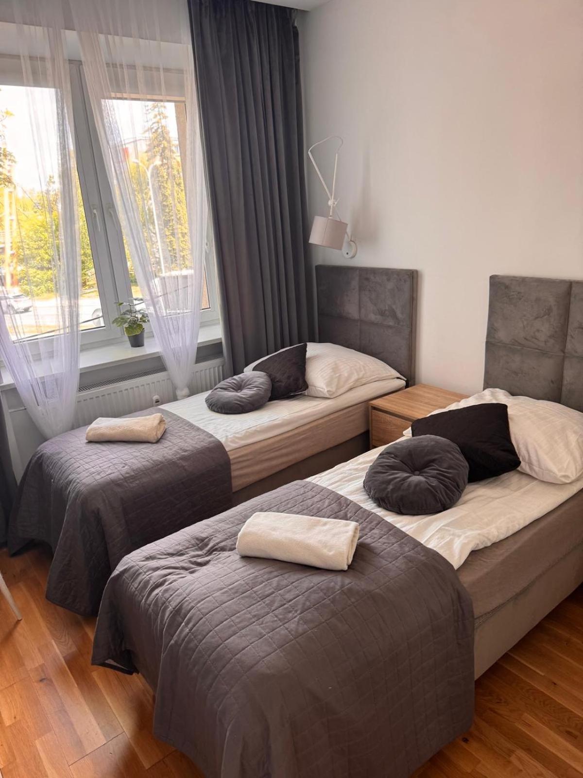 Family & Business Elegant Apartments Ul Astronautow Centrum Downtown - 3 Bedroom, Parking Kielce Kültér fotó