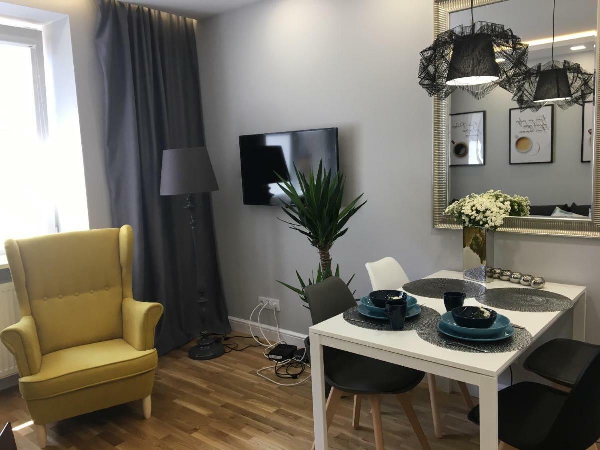 Family & Business Elegant Apartments Ul Astronautow Centrum Downtown - 3 Bedroom, Parking Kielce Kültér fotó