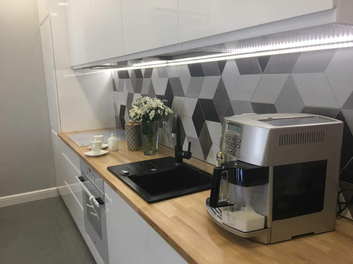 Family & Business Elegant Apartments Ul Astronautow Centrum Downtown - 3 Bedroom, Parking Kielce Kültér fotó