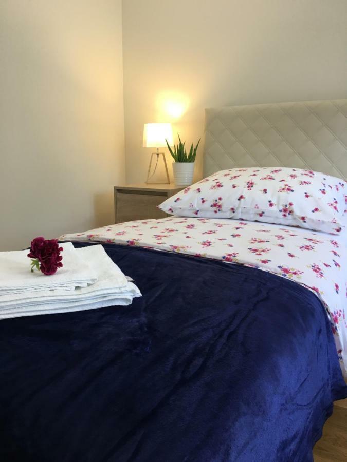Family & Business Elegant Apartments Ul Astronautow Centrum Downtown - 3 Bedroom, Parking Kielce Kültér fotó