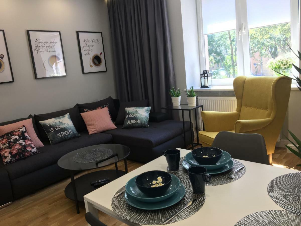 Family & Business Elegant Apartments Ul Astronautow Centrum Downtown - 3 Bedroom, Parking Kielce Kültér fotó