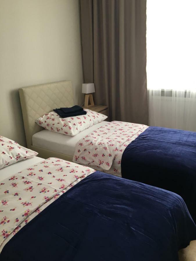 Family & Business Elegant Apartments Ul Astronautow Centrum Downtown - 3 Bedroom, Parking Kielce Kültér fotó
